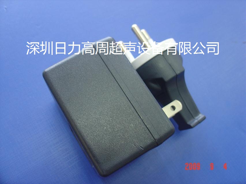 自動轉(zhuǎn)盤式超聲波焊接機(16工位)